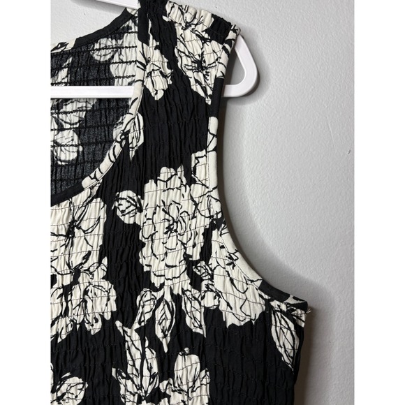 Croft & Barrow Womens Black White Floral Smocked Sleeveless Midi Dress Size 1X - Picture 3 of 6